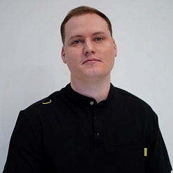 Правлоцкий Артем Сергеевич